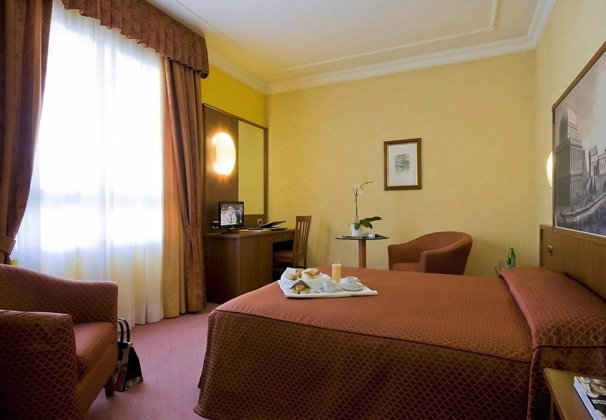 Hotel President Venezia Местре Екстериор снимка