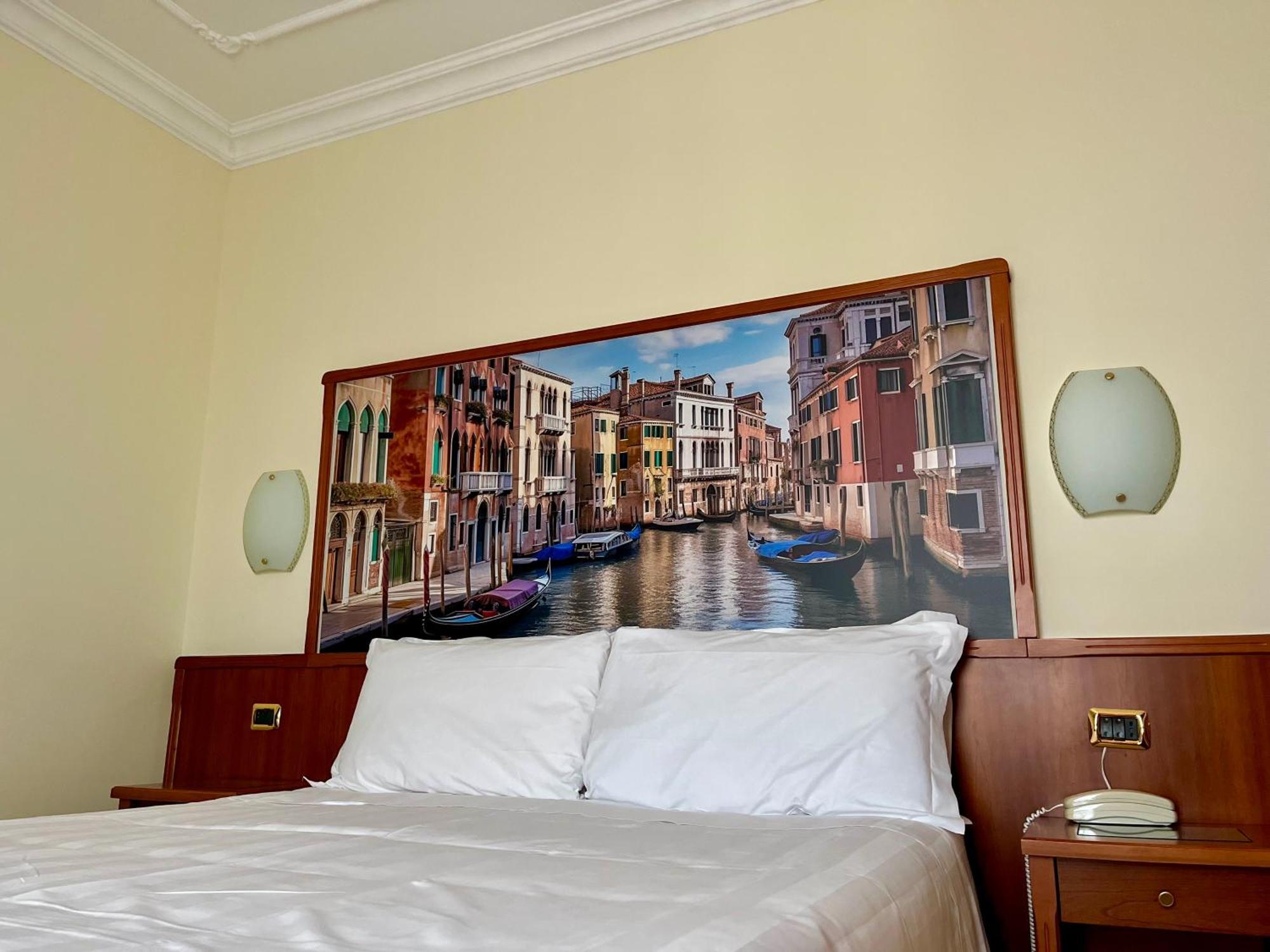 Hotel President Venezia Местре Екстериор снимка
